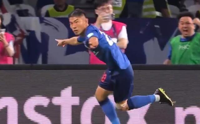 半岛体育-【中超】于汉超替补2分钟进2球 申花2比1逆转津门虎