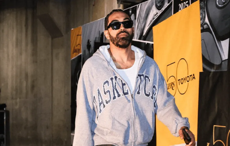 半岛体育在线-沃西吐槽：湖人每隔一场就会遭遇三分雨，对手能进20个三分