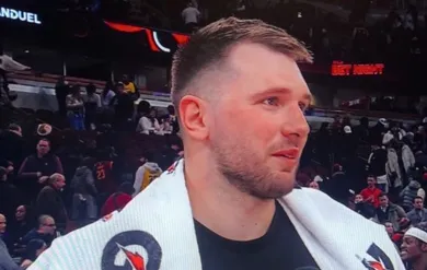 半岛体育APP-东契奇：原本以为海斯这次扣篮会失手，那真是个精彩的扣篮